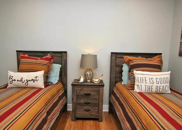 Holiday home Mohs Paradise By Youngs Suncoast